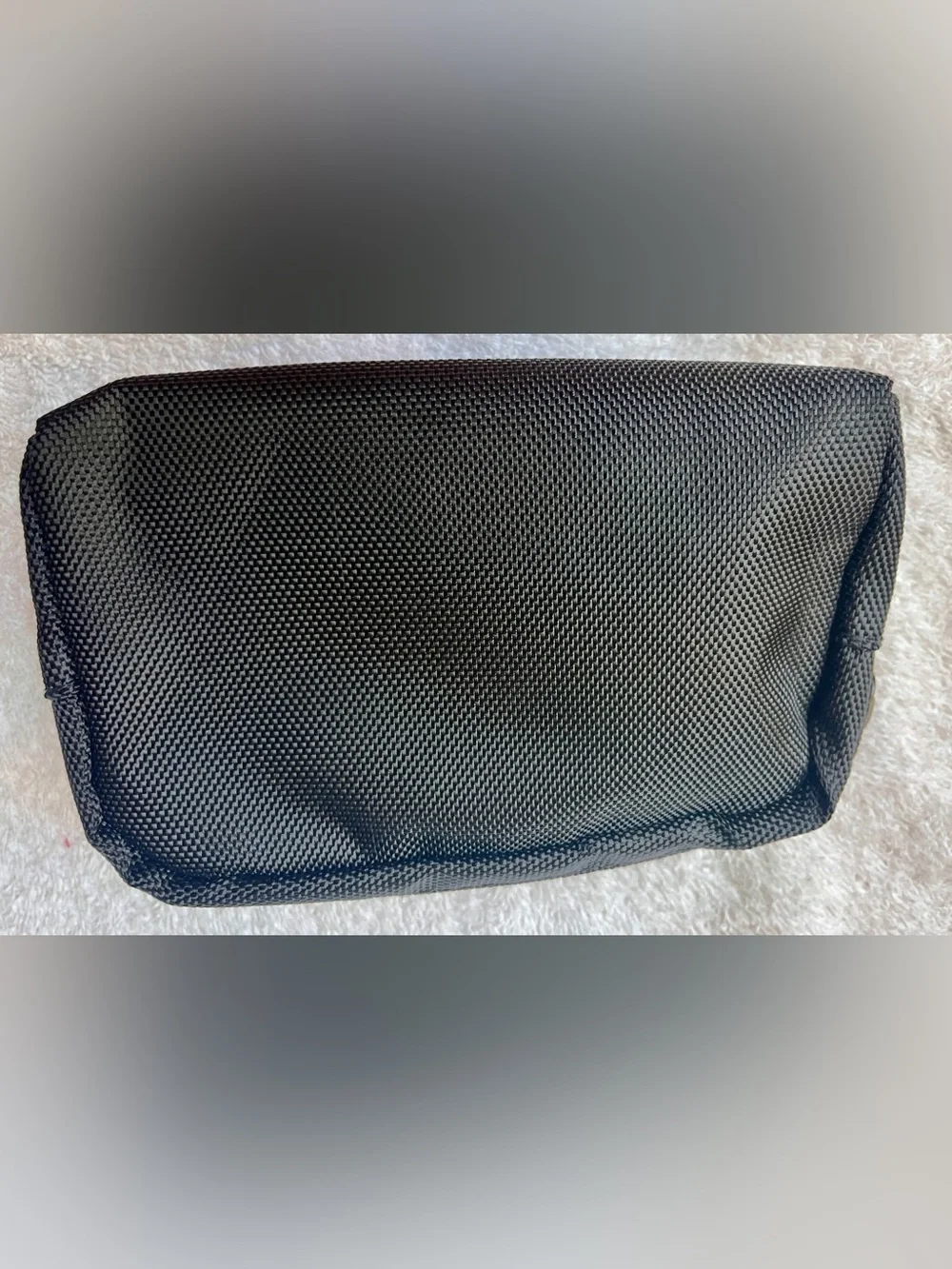Tumi Black Texture Nylon Men's Toiletry Kit exclusive 1st class passenger Delta